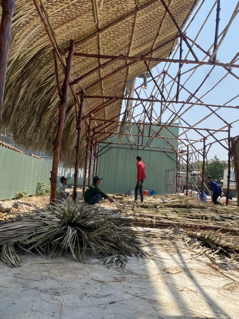 Thi công nhà lá Khánh Hòa