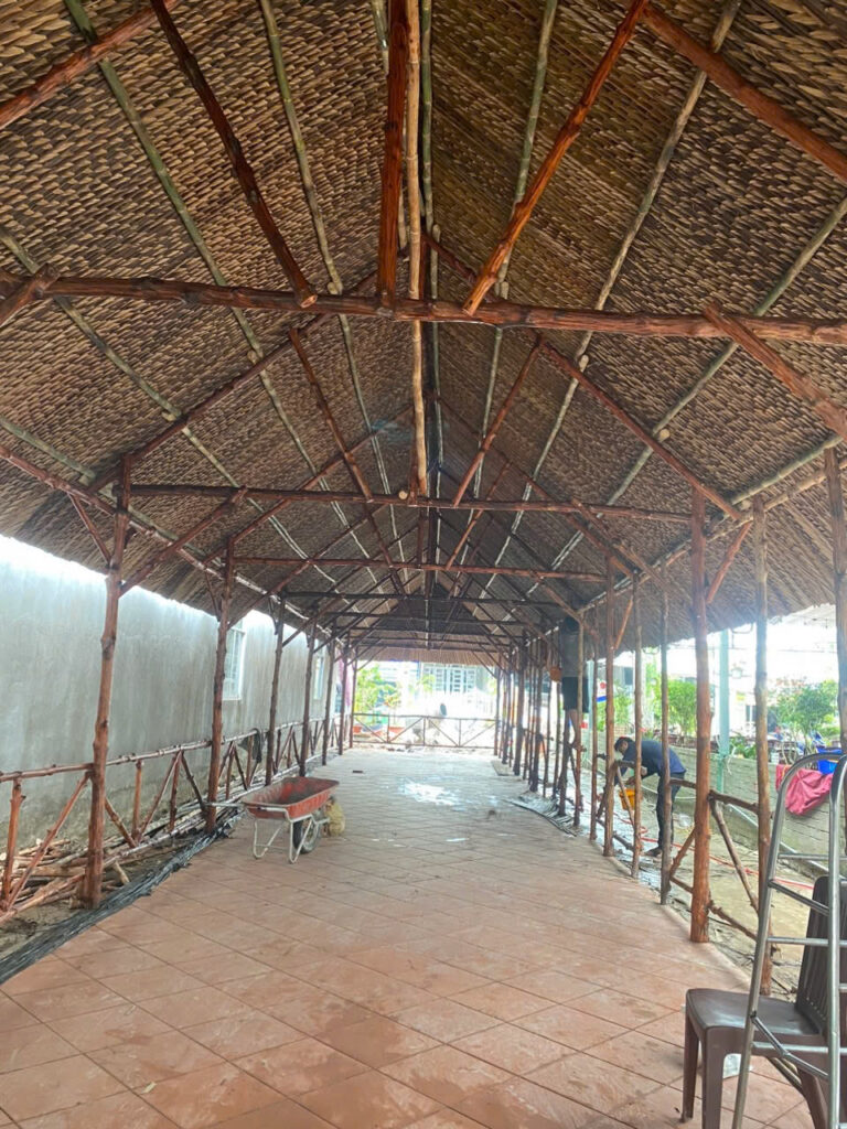 Thi công nhà lá Ninh Thuận