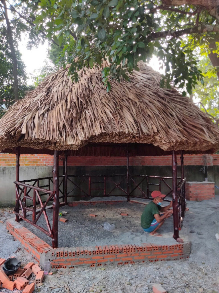 Thi công chòi lá Trà Vinh